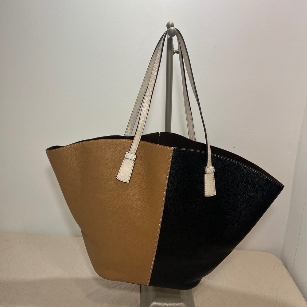 Tory Burch McGraw Colorblock Tote Bag Black Tiramisu Pebbled Leather Large Pouch - Picture 2 of 10